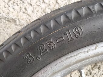 Kolo Jawa Sport 19' 361 590 250 350 Californian střed štít - 5