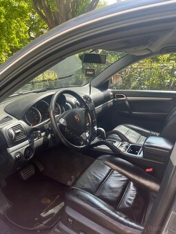 Porsche Cayenne - 5