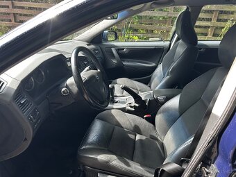 Volvo v70 2.4 D5 - 5