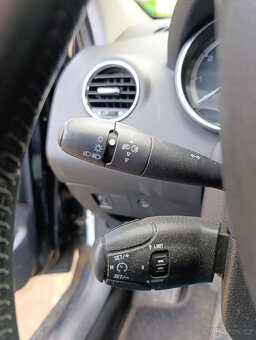 Peugeot 308 - 5