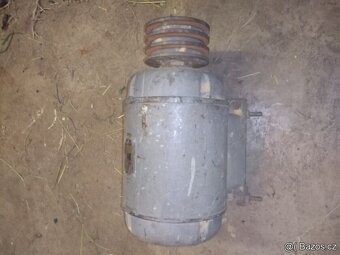 Motor z Dřevoobraběcí Frézy 3 Kw, 2000 otáček za minutu - 5