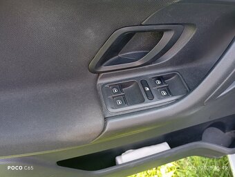 Prodám auto škoda fabia 1,2 TSI 63 KW - 5