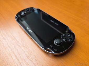 "REZERVACE" Sony Playstation PS Vita 1100 (OLED, 3G) - 5