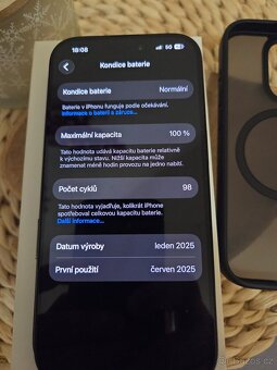 IPhone 16 Pro /256 GB - 5