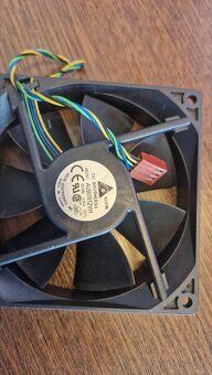Ventilátory k PC 12V a rozdvojka napájení ventilátorů - 5