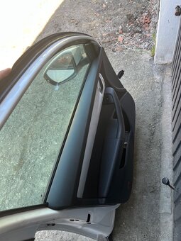 Predni leve dvere octavia 3 - 5
