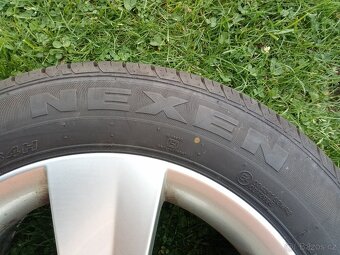 Prodám kompletní sadu pneu+disky 185/60R15 - 5