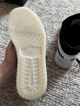 Nike Jordan 1 - 5