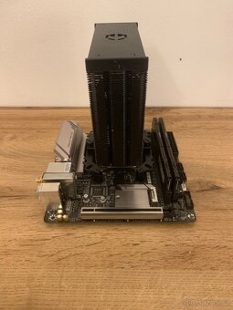 5700g miniITX, aorus B450 - 5