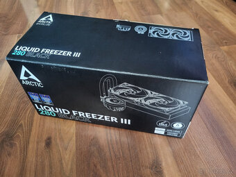 ARCTIC Liquid Freezer III 280 Black - 5
