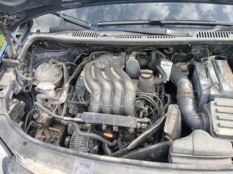 Vw touran 2.0 80kw cng rok 2008 - 5