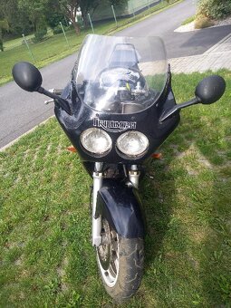 TRIUMPH DAYTONA 750 - 5