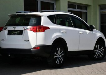 Toyota Rav4 2.0D D4D TAŽNÉ 2xKOLA ČR - 5