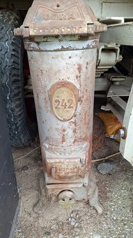 Kamna Petry,Mora 242. - 5