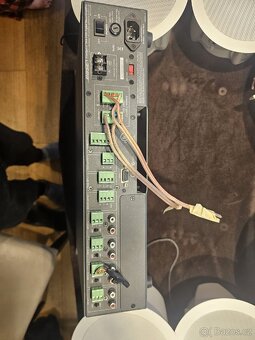 Bose podhledové ozvucení komerčního prostoru - 5