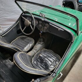triumph tr3 - 5