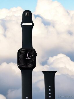Apple Watch Series 10 42 mm GPS klavírně Černý hliník - 5