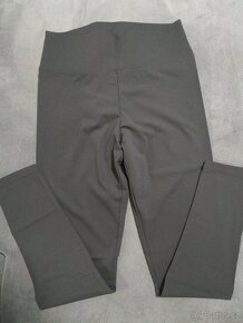 CALZEDONIA elast. Kalhoty vel. L - NOVE - 5