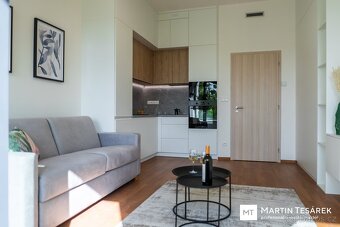 Pronájem luxusního bytu 1+KK s lodžií hned vedle Vaňkovky - 5