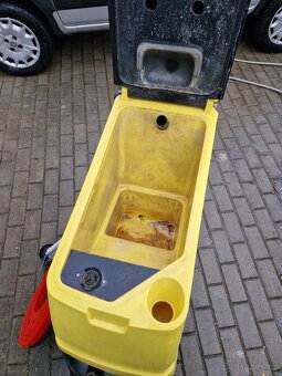 Mycí stroj Kärcher - 5