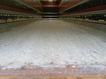 Prodám Kögel skříňový - 5