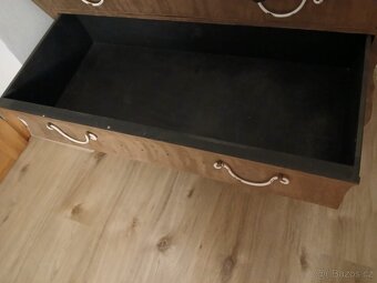 Komoda s patinou - 5