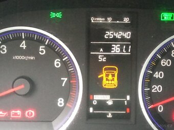 Prodám HONDA CR-V 2,0i r. v. 2008, 4x4, benzín - 5