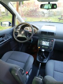 Seat Alhambra 2.0 tdi 2008 bez koroze, teče řízení - 5