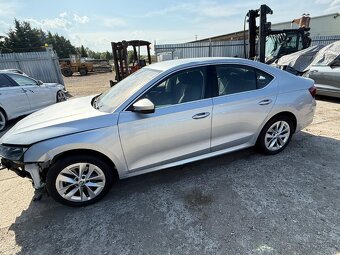 Škoda octavia 2.0TDi style 2022 29Tkm airbagy ok - 5