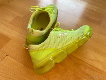 Neonové tenisky Skechers - 5