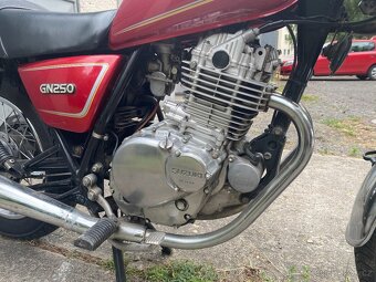 Suzuki GN 250 rv. 1992 - 5