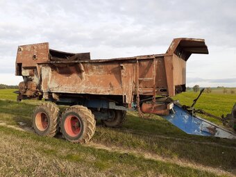 Prodám traktorové rozmetadlo RMA 8 - 5