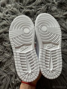 Nike Air Jordan 29,5 Dětské,bílé kožené kotníkové. - 5