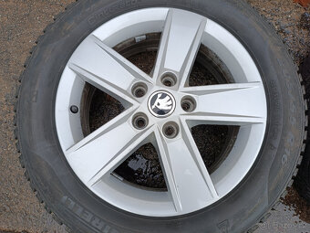 Škoda Octavia III - alu 6x16 et48 + zimní 205/55/16 - 5