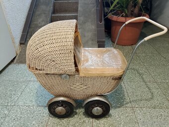 starožitný proutěný kočárek Liberta - 5