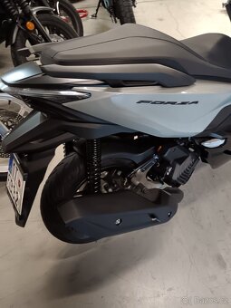 Honza Forza 125 - 5