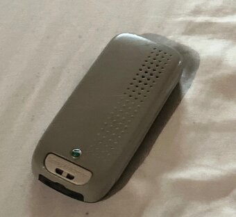 Sony Ericsson J220i - 5