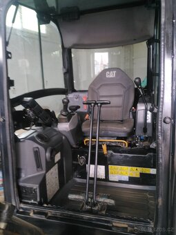 Minibagr caterpillar 301,8 - 5
