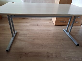 pracovni stul, deska 140x75cm, vyska 72 cm - 5