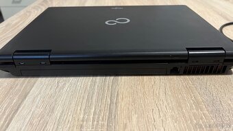 Notebook FUJITSU LifeBook S782 - 5
