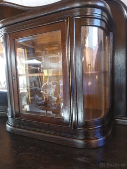 Starožitná komoda-bufet. - 5