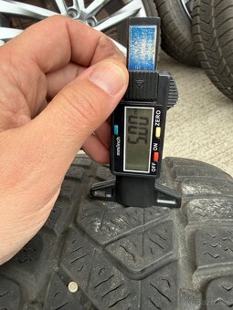 18" Elektrony VW 5x112 so zimnymi pneu 225/40 R18 - 5