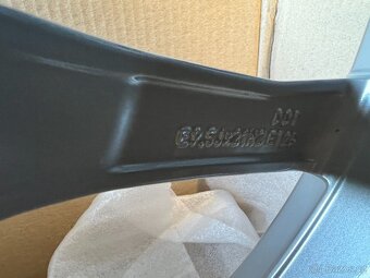 Originální alu disk Audi RS6 R21 4G0601025 - 5