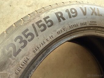 prodám letní pneumatiky 235/55/19 Continental dva kusy - 5