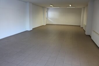 PRONÁJEM OBCHODNÍCH PROSTOR V CENTRU PROSTĚJOVĚ - 5