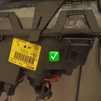 Opravní držák světlometů BMW E46 - 5