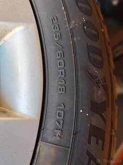 prodám sadu zimních pneu s disky pro Mazda CX7 - 5