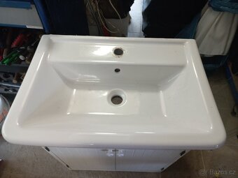 Koupelnové umyvadlo se skříňkou IKEA - 5
