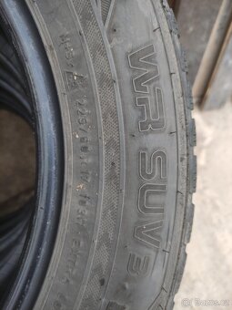 Zimni pneu Nokian 225/60 R17 - 5