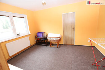 Pěkný rodinný dům 4+1 s garáží, sklepem, půdou v Kraslicích  - 5